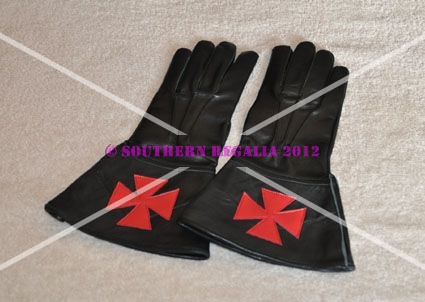 Knights Templar Leather Gauntlets (Medium) - Click Image to Close